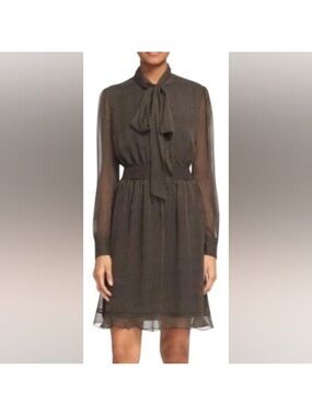 BNWOT Diane Von Furstenberg Silk Black
Stripe  Dress